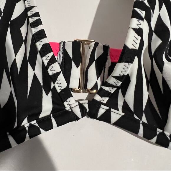 Victoria’s Secret Geometric Halter Black White Pink Trim Swim Bikini Top 32DD - Picture 6 of 9